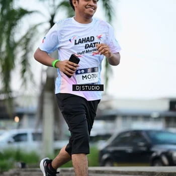 Runner Photo 7904414