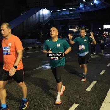 Runner Photo 7904421