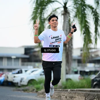 Runner Photo 7904423