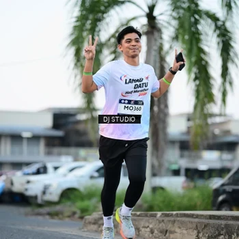 Runner Photo 7904434