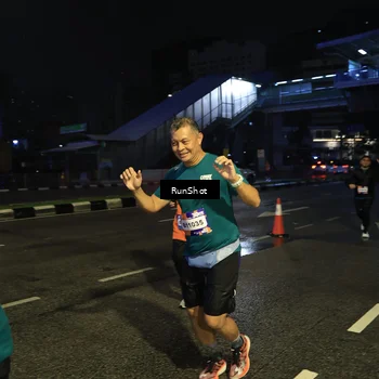Runner Photo 7904442