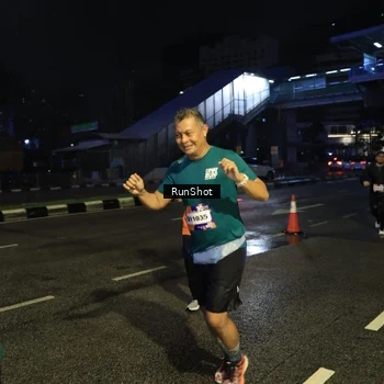 Runner Photo 7904450