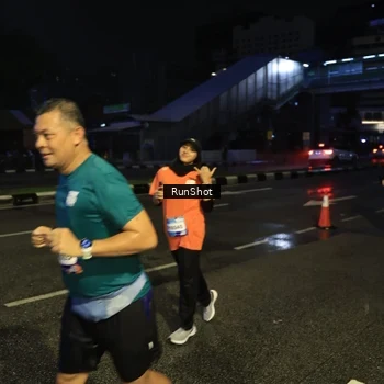 Runner Photo 7904457