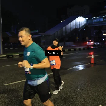 Runner Photo 7904458