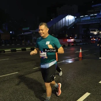 Runner Photo 7904459