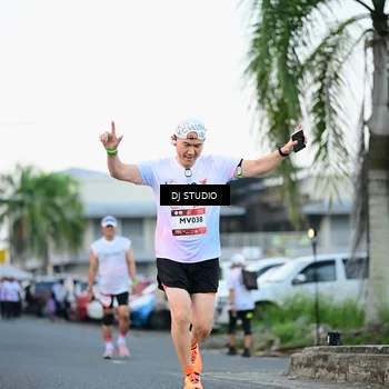 Runner Photo 7904461