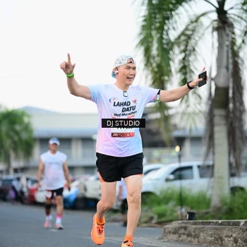 Runner Photo 7904465