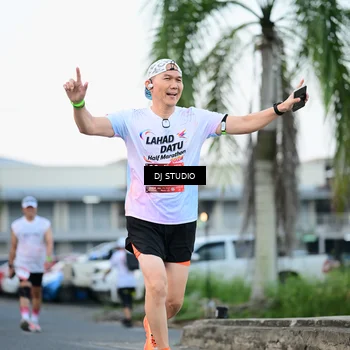 Runner Photo 7904471