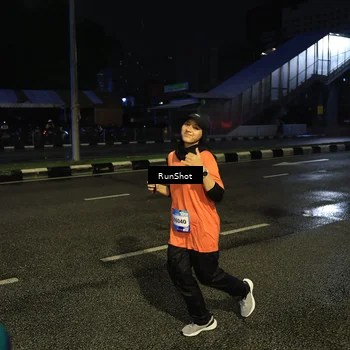 Runner Photo 7904472