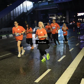 Runner Photo 7904474