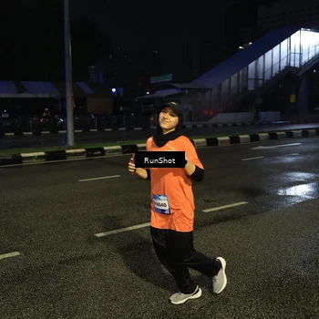 Runner Photo 7904475