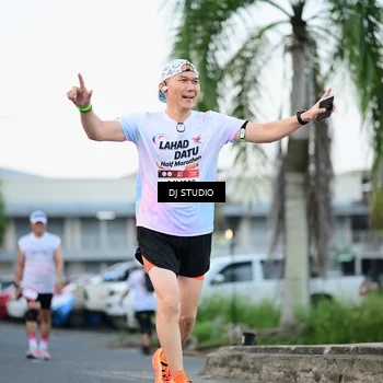 Runner Photo 7904479