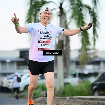 Runner Photo 7904494