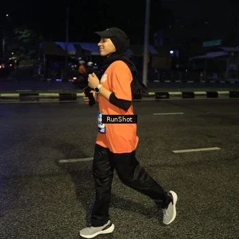 Runner Photo 7904501