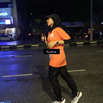 Runner Photo 7904513
