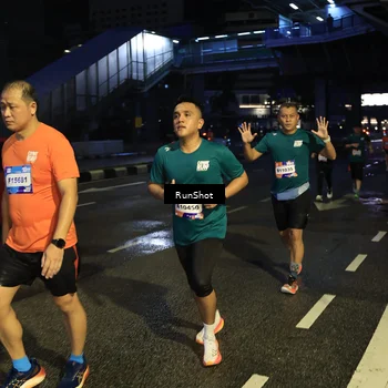 Runner Photo 7904514