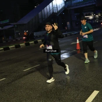 Runner Photo 7904532