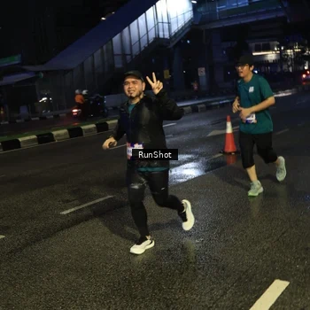 Runner Photo 7904534