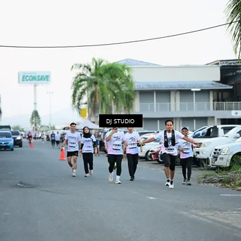 Runner Photo 7904544