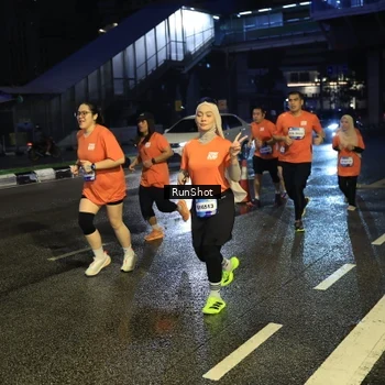 Runner Photo 7904547