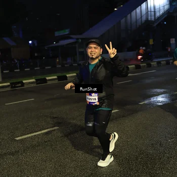 Runner Photo 7904556