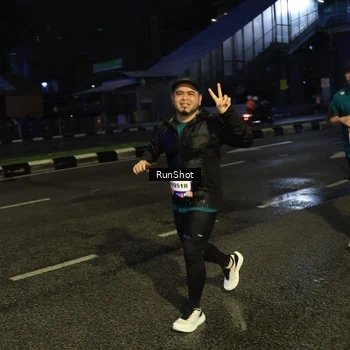 Runner Photo 7904560