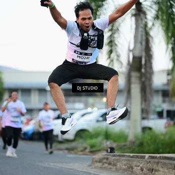 Runner Photo 7904563