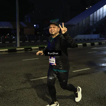 Runner Photo 7904566