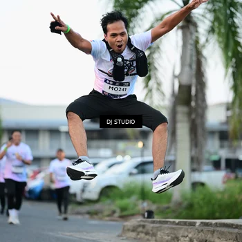 Runner Photo 7904567