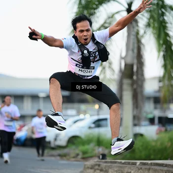 Runner Photo 7904568