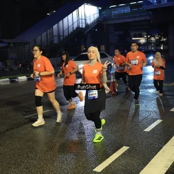 Runner Photo 7904570
