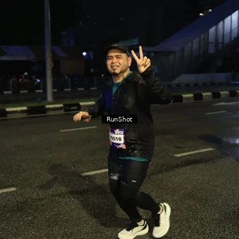 Runner Photo 7904571