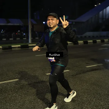 Runner Photo 7904575