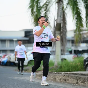 Runner Photo 7904584