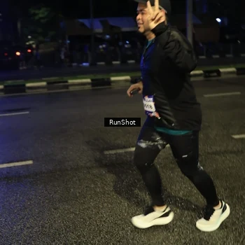 Runner Photo 7904591