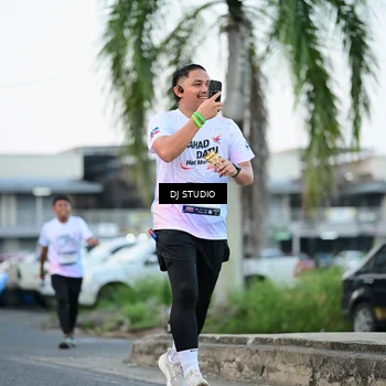 Runner Photo 7904593