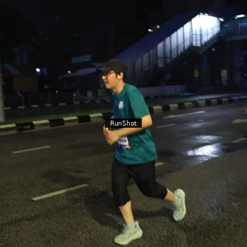 Runner Photo 7904595