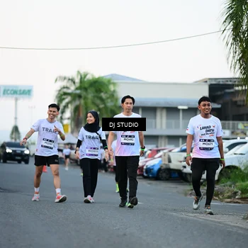 Runner Photo 7904596