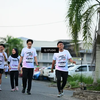 Runner Photo 7904608