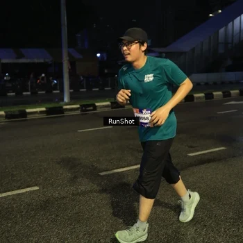 Runner Photo 7904610