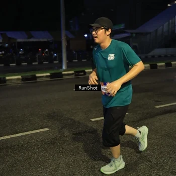 Runner Photo 7904616