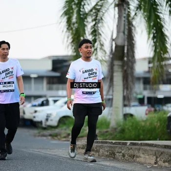 Runner Photo 7904620
