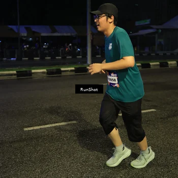 Runner Photo 7904625