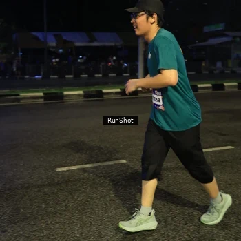 Runner Photo 7904627