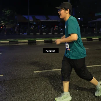 Runner Photo 7904638