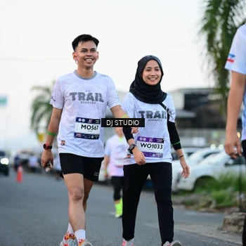 Runner Photo 7904643
