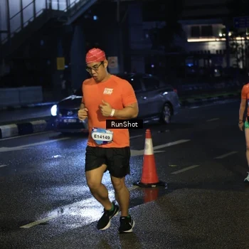 Runner Photo 7904662