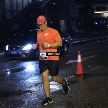 Runner Photo 7904672