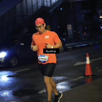 Runner Photo 7904675