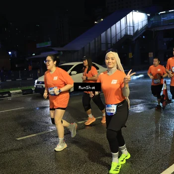 Runner Photo 7904678